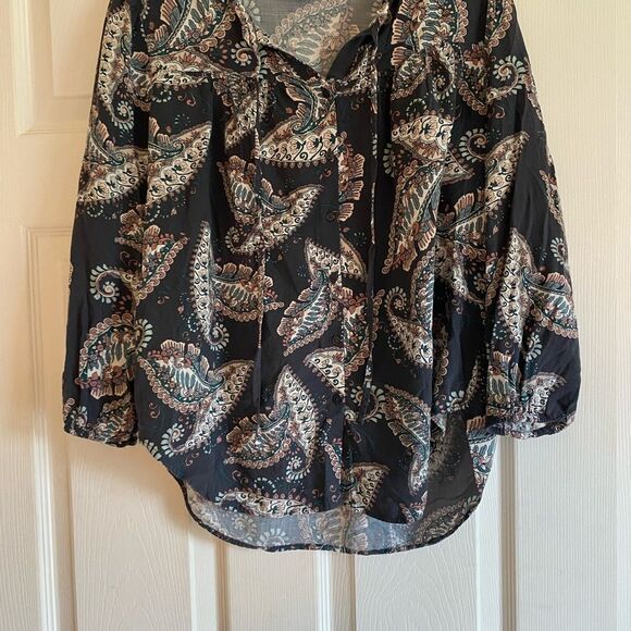 Loft Size Small Paisley Print Button Down Top - Picture 2 of 6